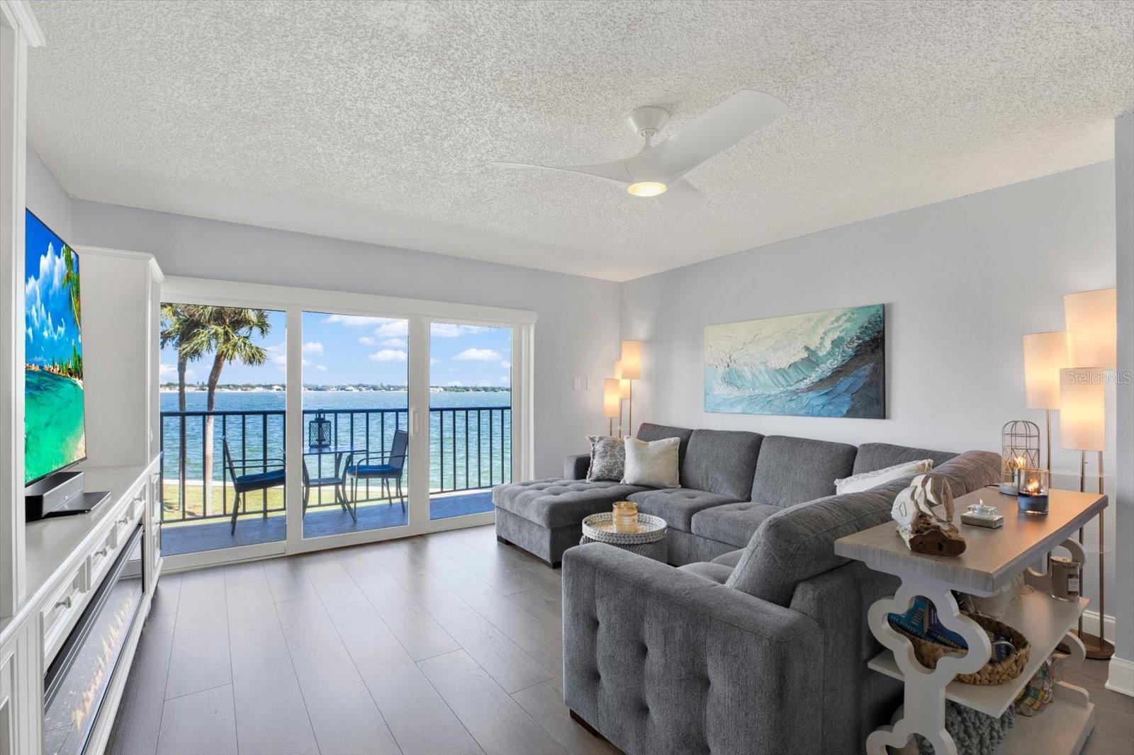7540 SUNSHINE SKYWAY LANE S, #117, St Petersburg, FL 33711