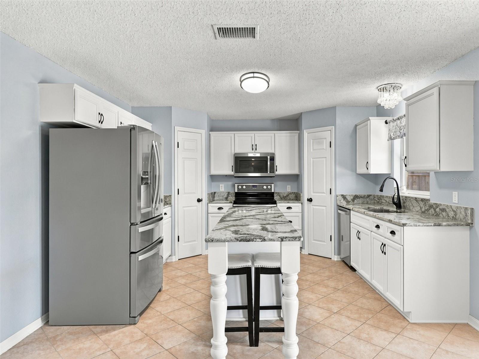 12739 KINGS LAKE DRIVE, Gibsonton, FL 33534