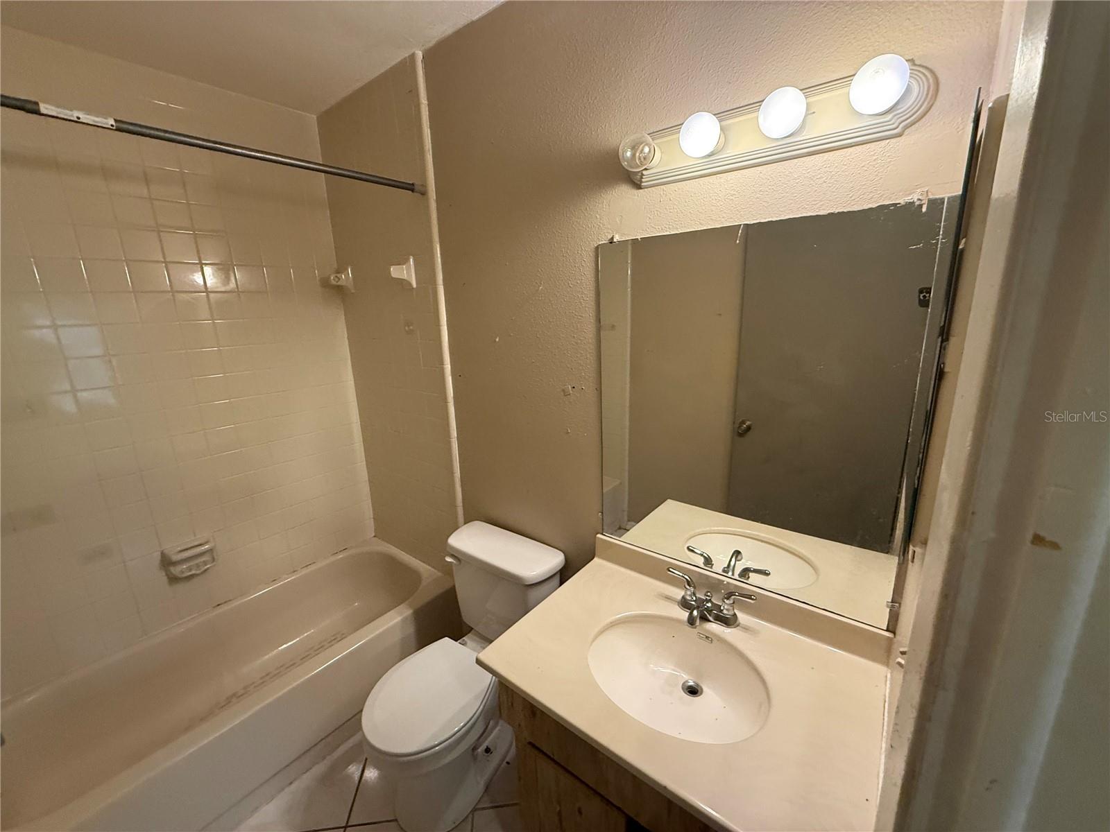 4023 DREAM OAK PLACE, #204, Tampa, FL 33613