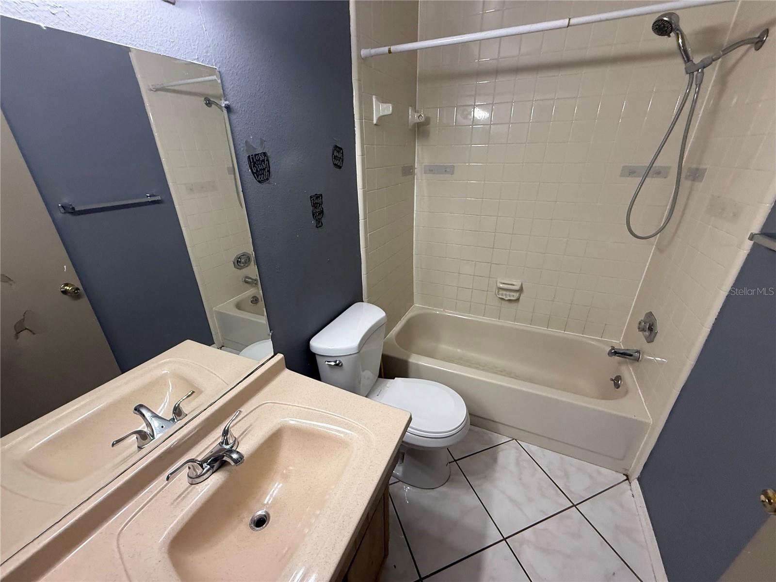 4023 DREAM OAK PLACE, #204, Tampa, FL 33613