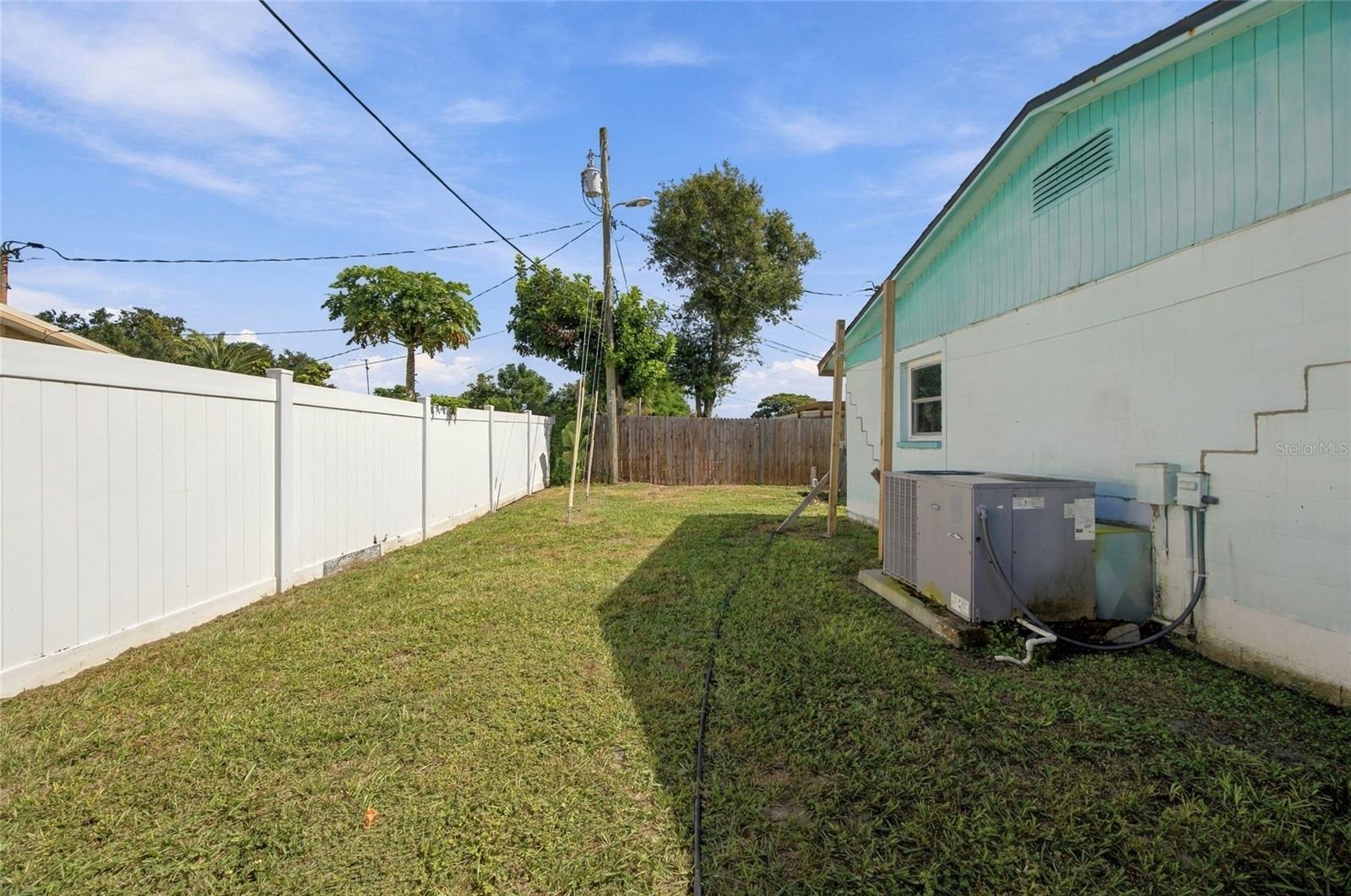 8573 76TH AVENUE, Seminole, FL 33777