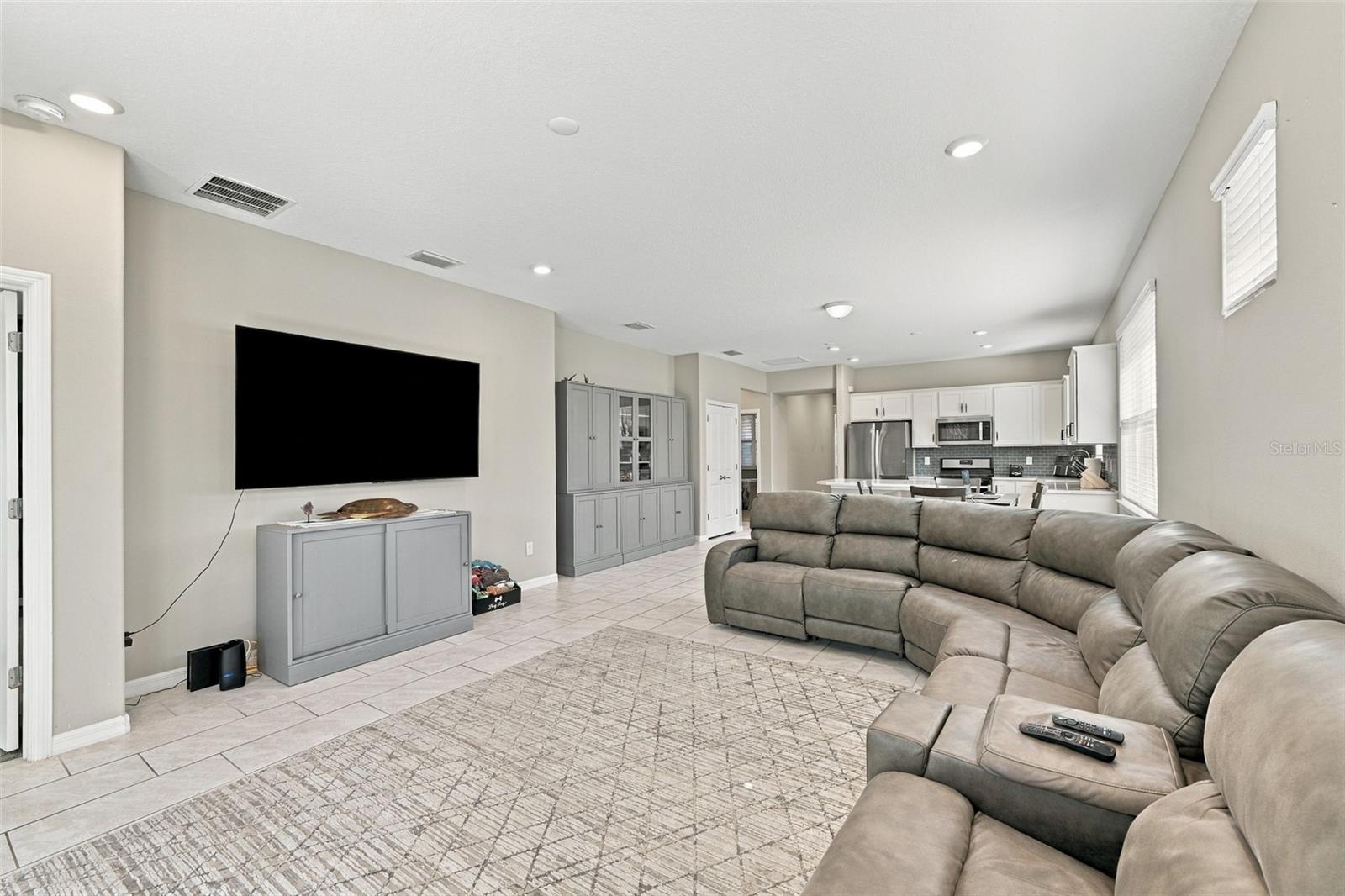 6345 CLIVEDEN COURT, Apollo Beach, FL 33572