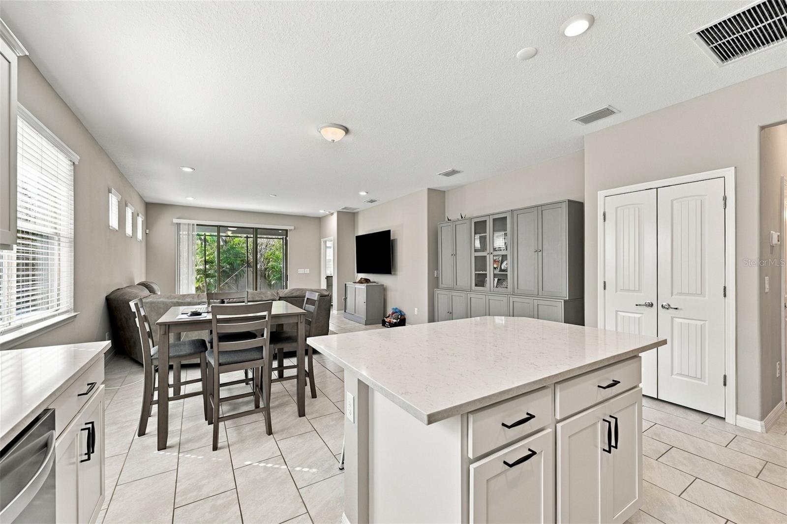 6345 CLIVEDEN COURT, Apollo Beach, FL 33572 6345 CLIVEDEN COURT, Apollo Beach, FL 33572