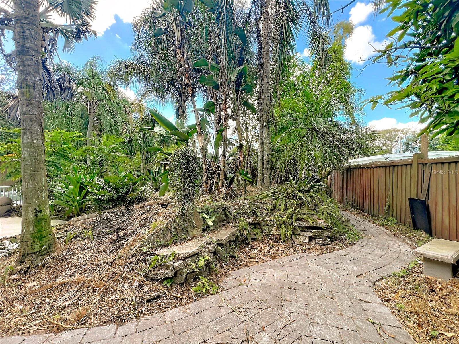 2809 TOURAINE AVENUE, Orlando, FL 32812
