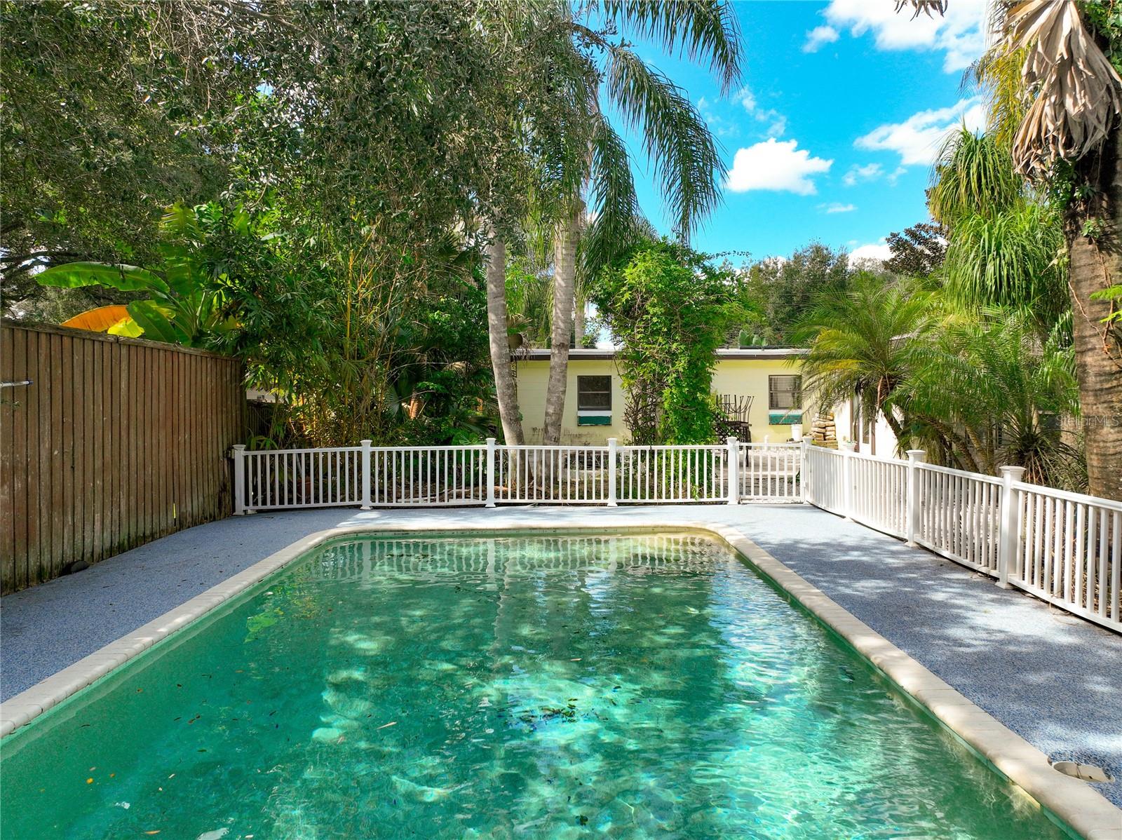 2809 TOURAINE AVENUE, Orlando, FL 32812 2809 TOURAINE AVENUE, Orlando, FL 32812