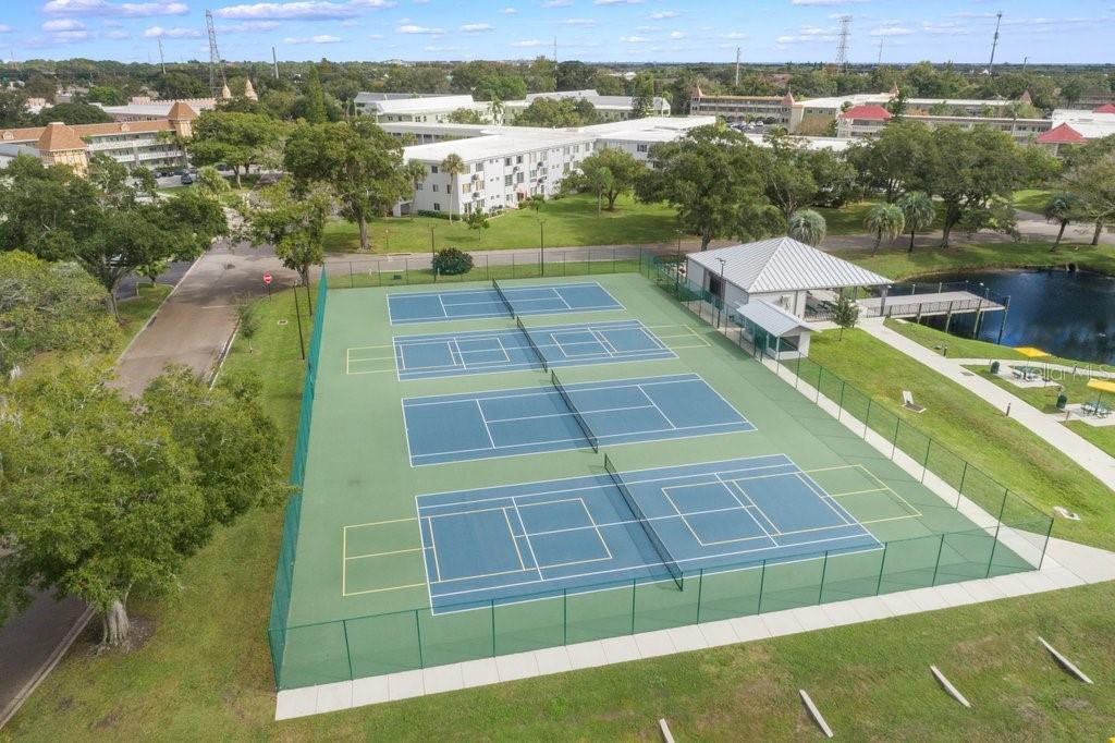 2426 PERSIAN DRIVE, #52, Clearwater, FL 33763