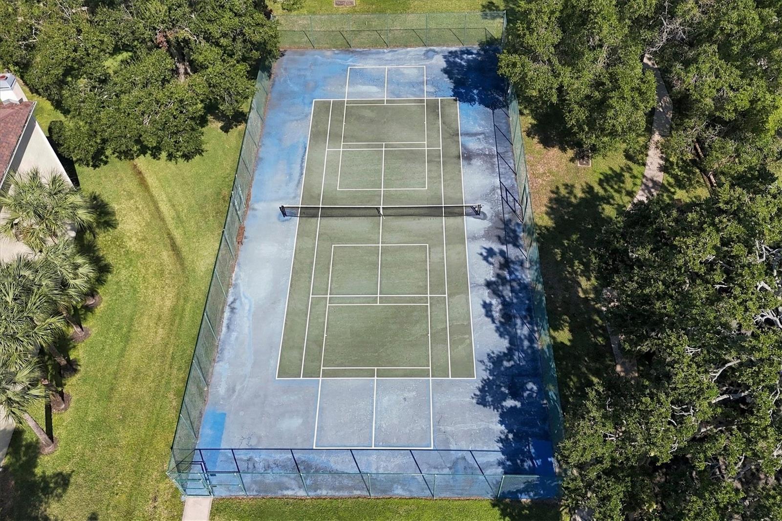 131 BRENT CIRCLE, Oldsmar, FL 34677