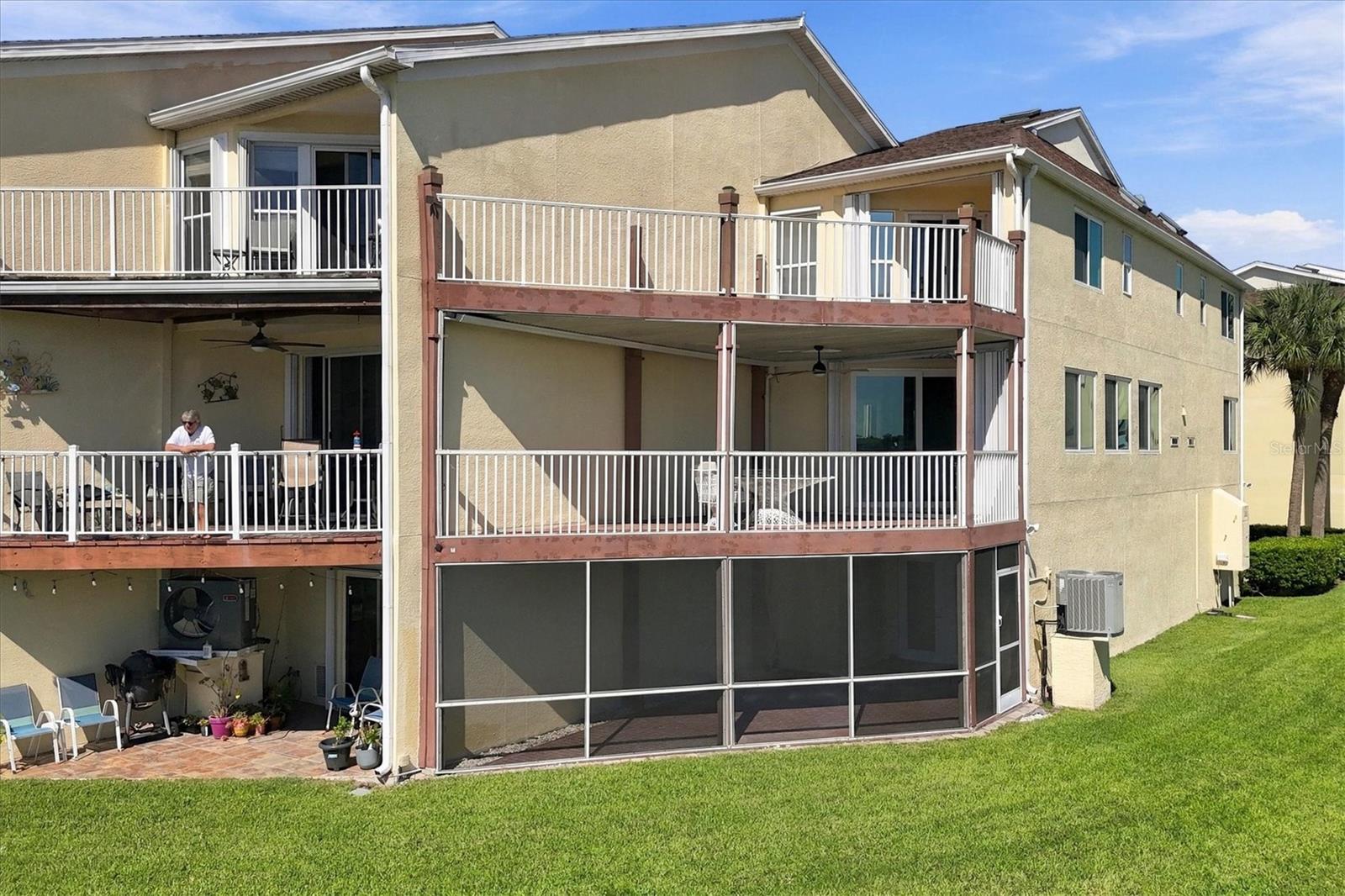 131 BRENT CIRCLE, Oldsmar, FL 34677