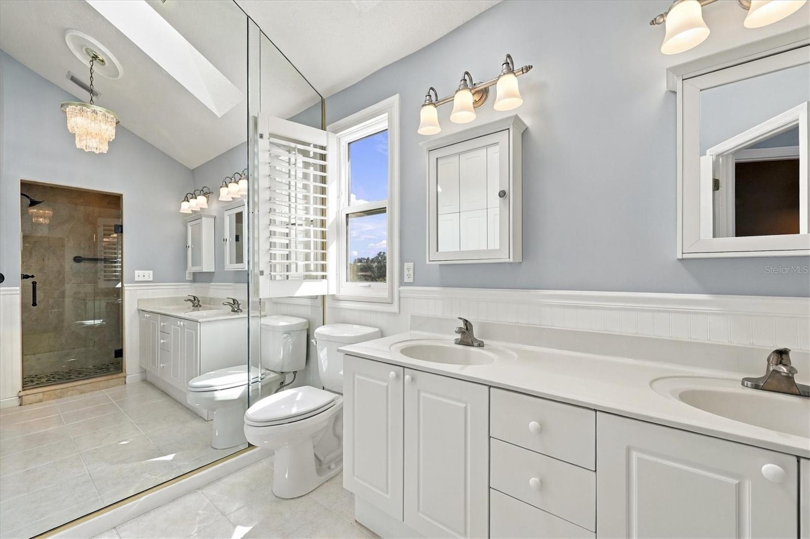 131 BRENT CIRCLE, Oldsmar, FL 34677