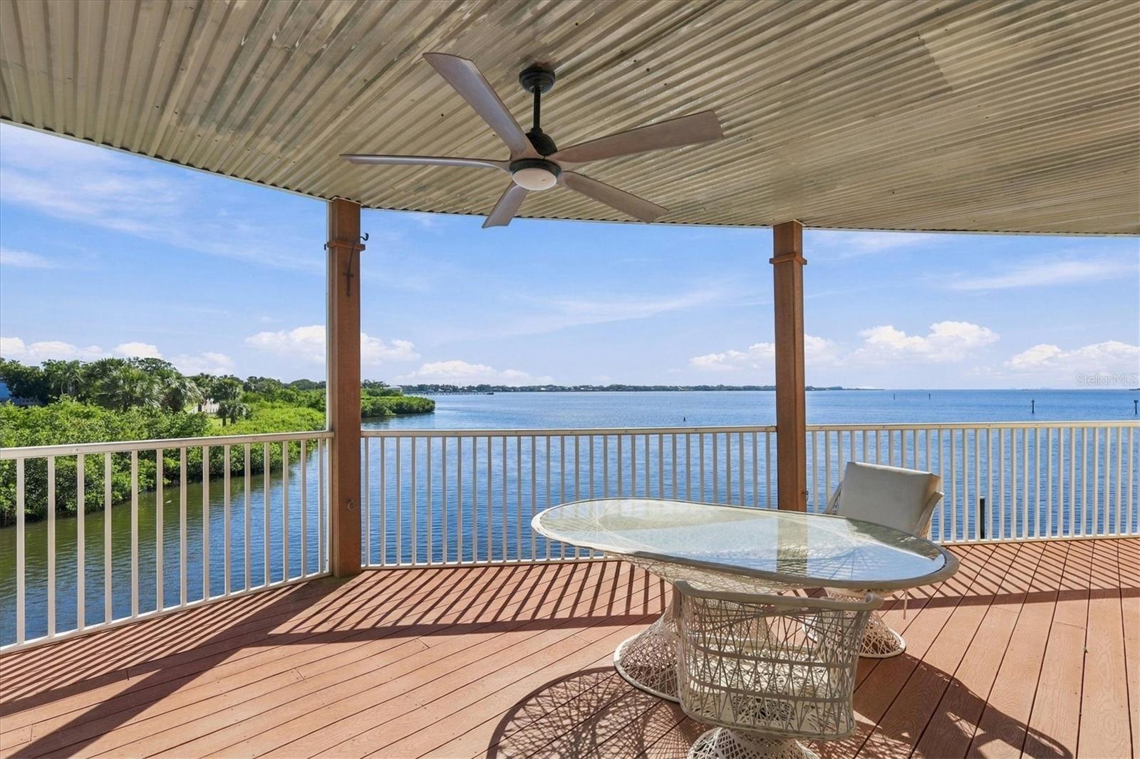 131 BRENT CIRCLE, Oldsmar, FL 34677