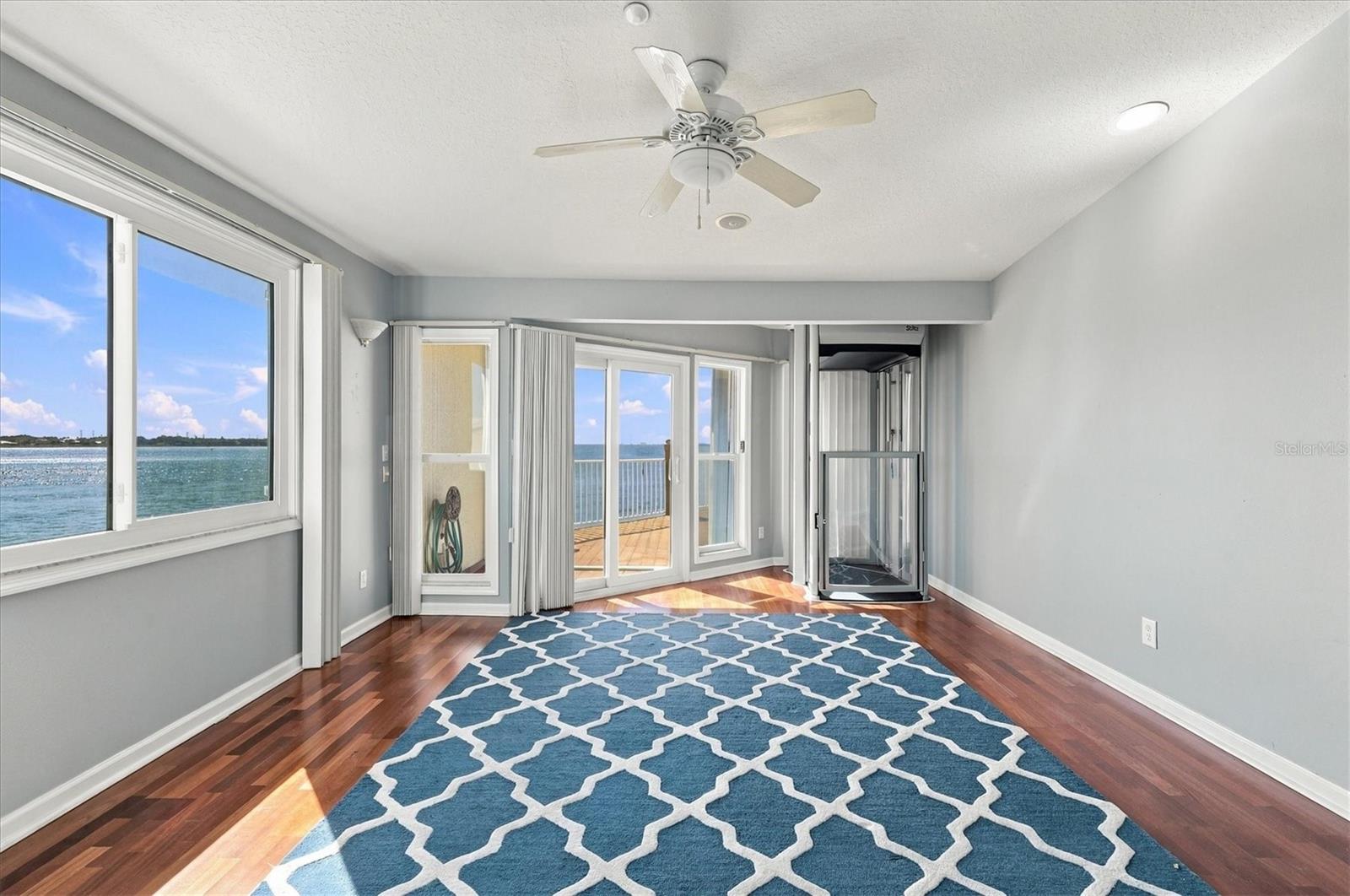 131 BRENT CIRCLE, Oldsmar, FL 34677