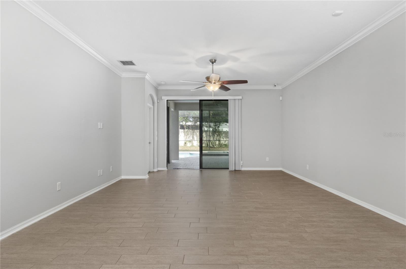 105 DAKOTA HILL DRIVE, Seffner, FL 33584