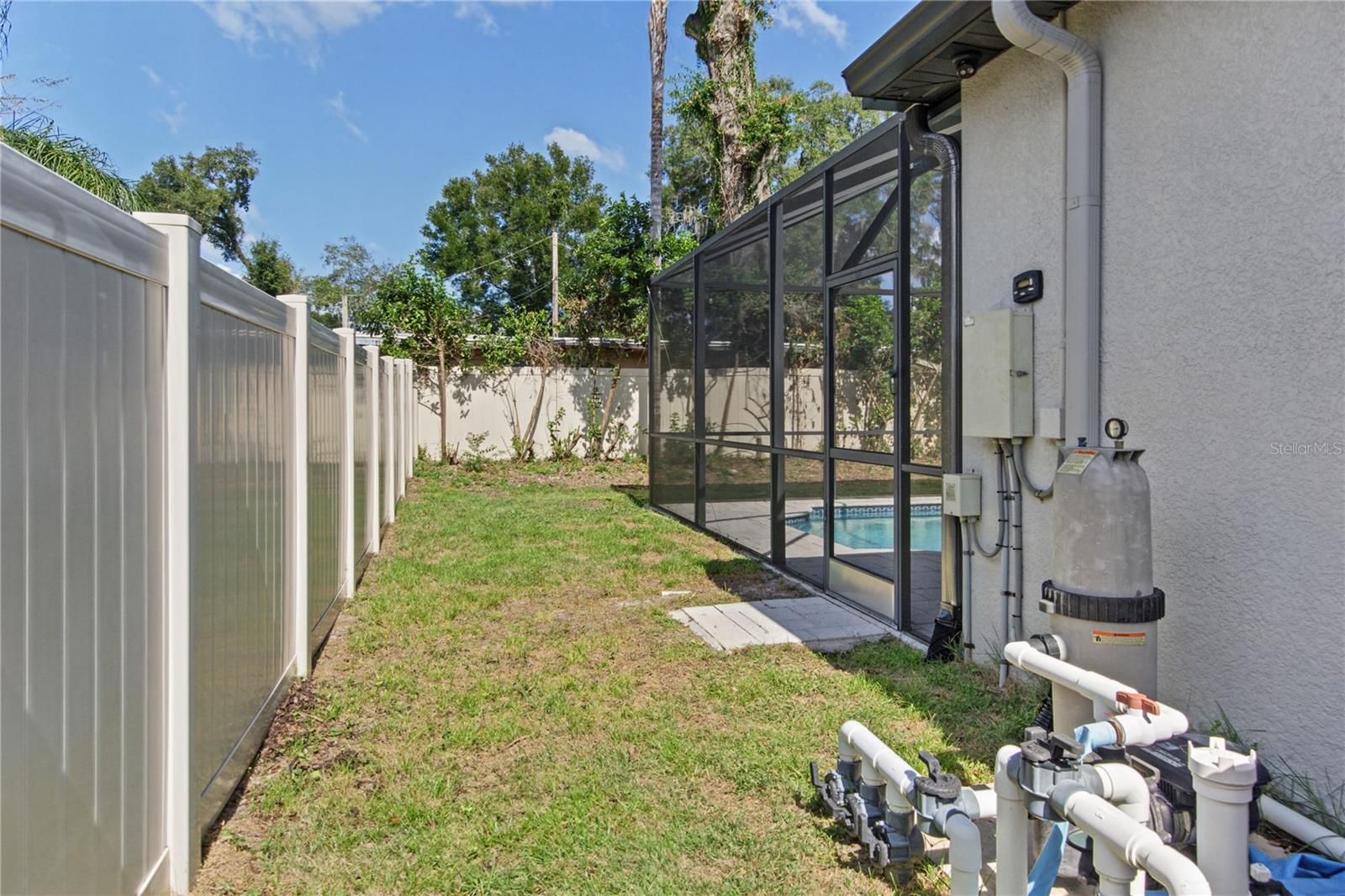 105 DAKOTA HILL DRIVE, Seffner, FL 33584