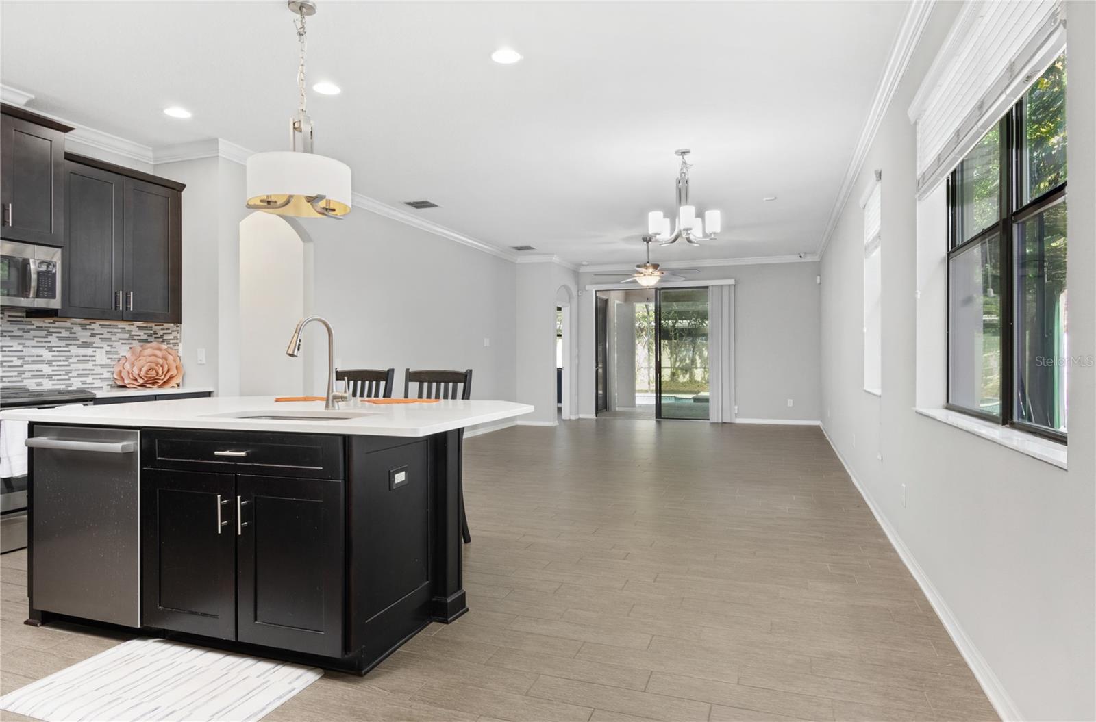 105 DAKOTA HILL DRIVE, Seffner, FL 33584