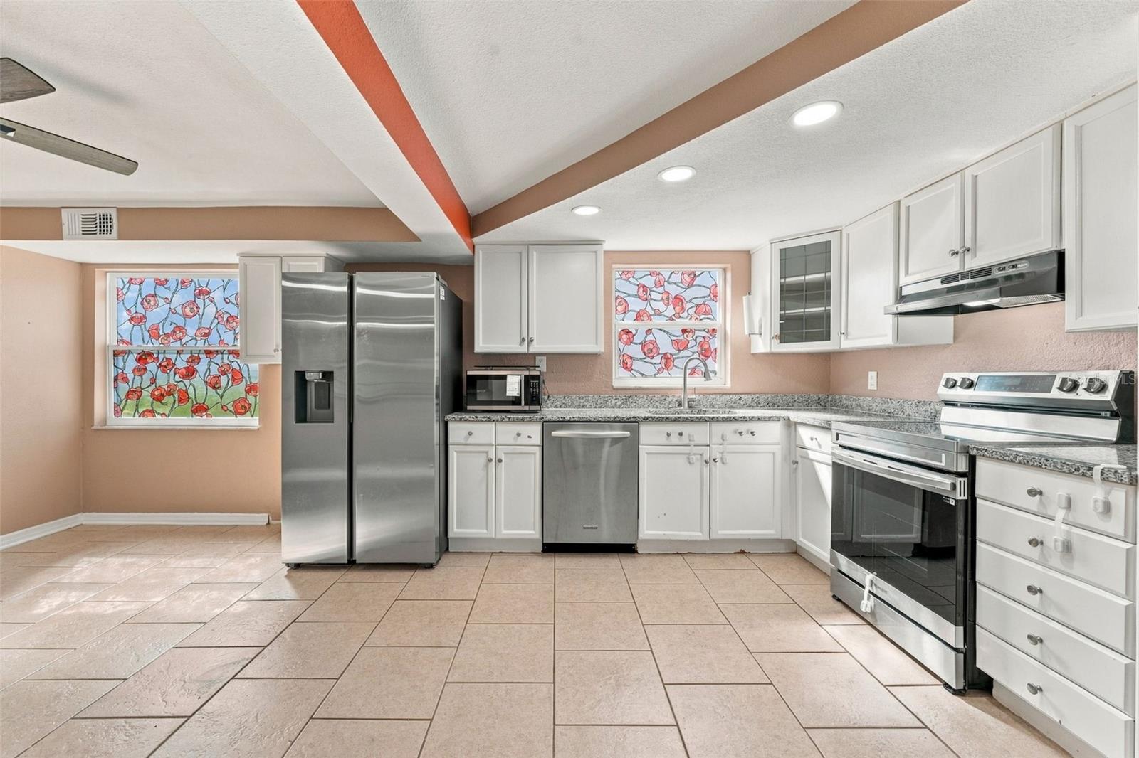 1102 CROYDON LANE, Holiday, FL 34691