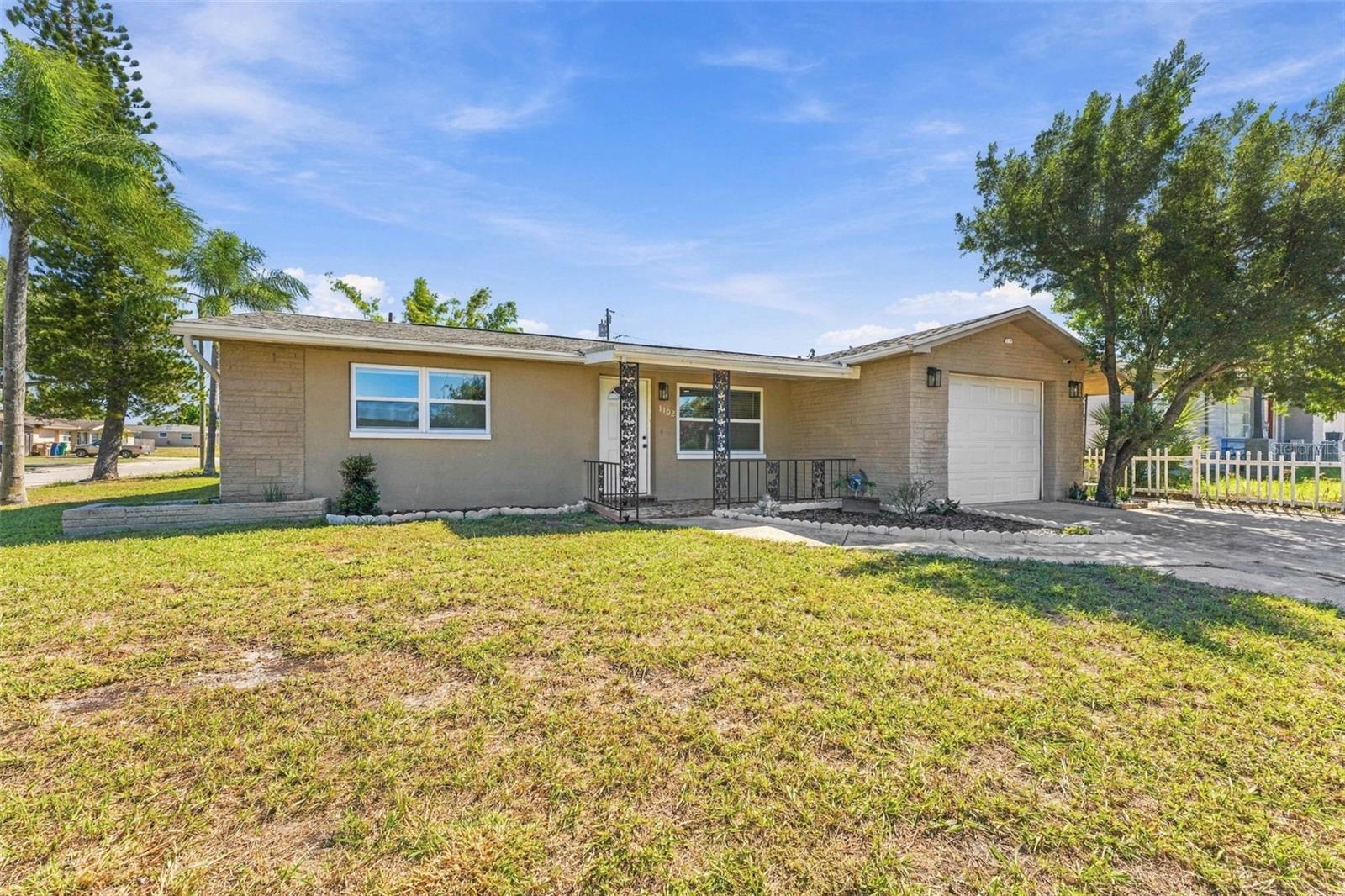 1102 CROYDON LANE, Holiday, FL 34691
