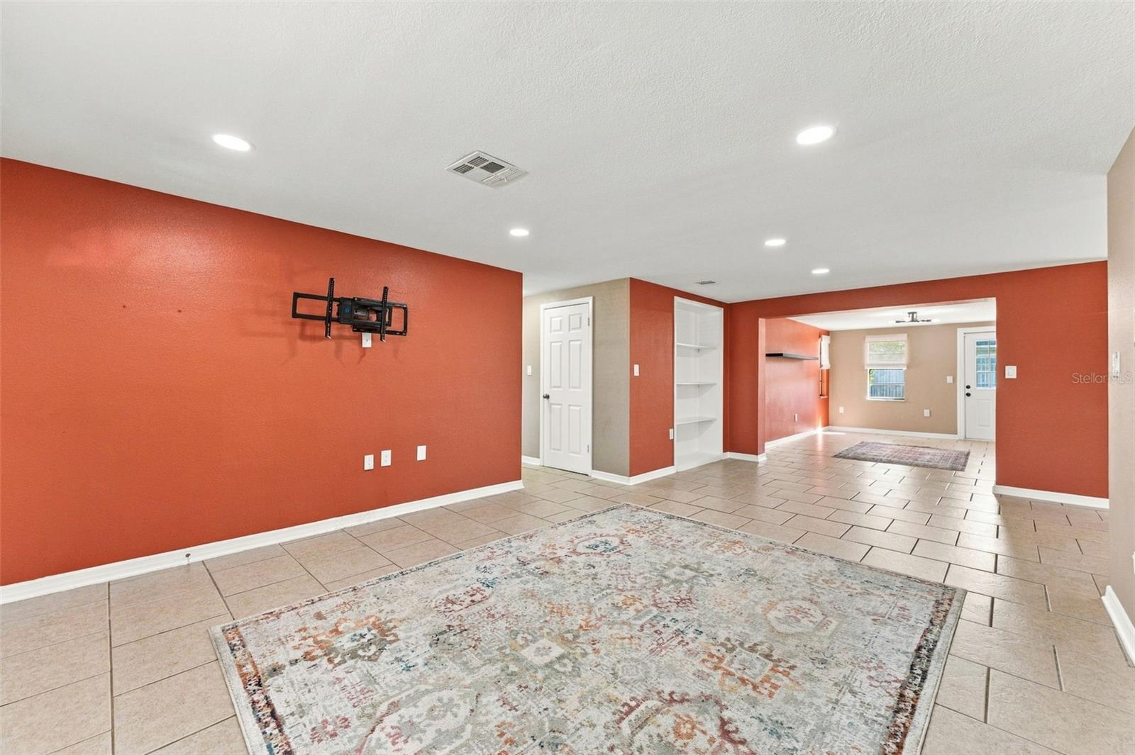 1102 CROYDON LANE, Holiday, FL 34691