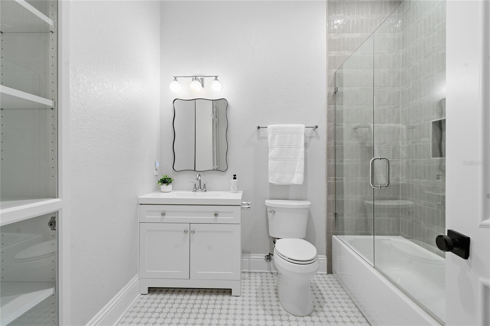 5601 BAYSHORE BOULEVARD, #E, Tampa, FL 33611