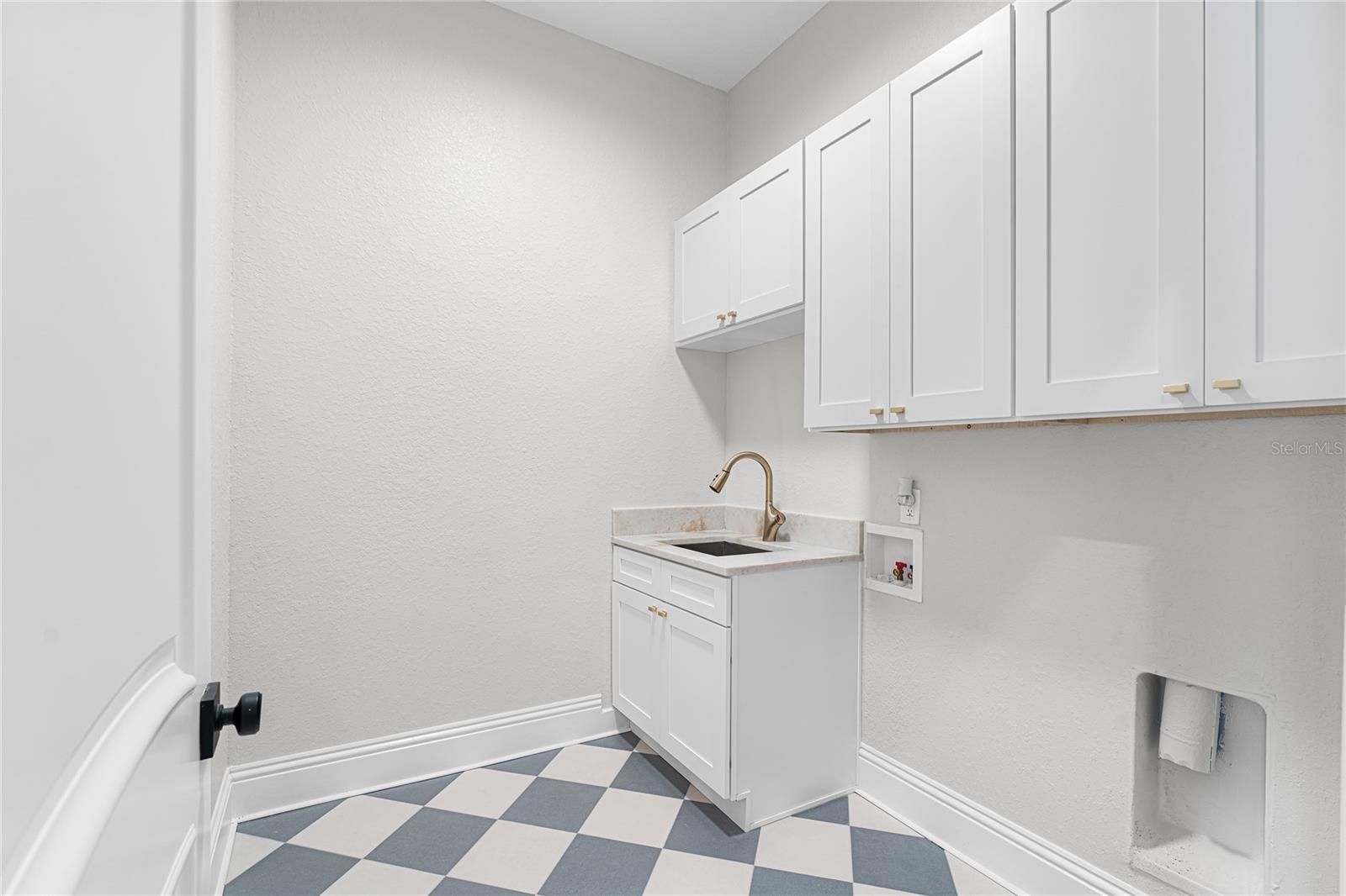 5601 BAYSHORE BOULEVARD, #E, Tampa, FL 33611