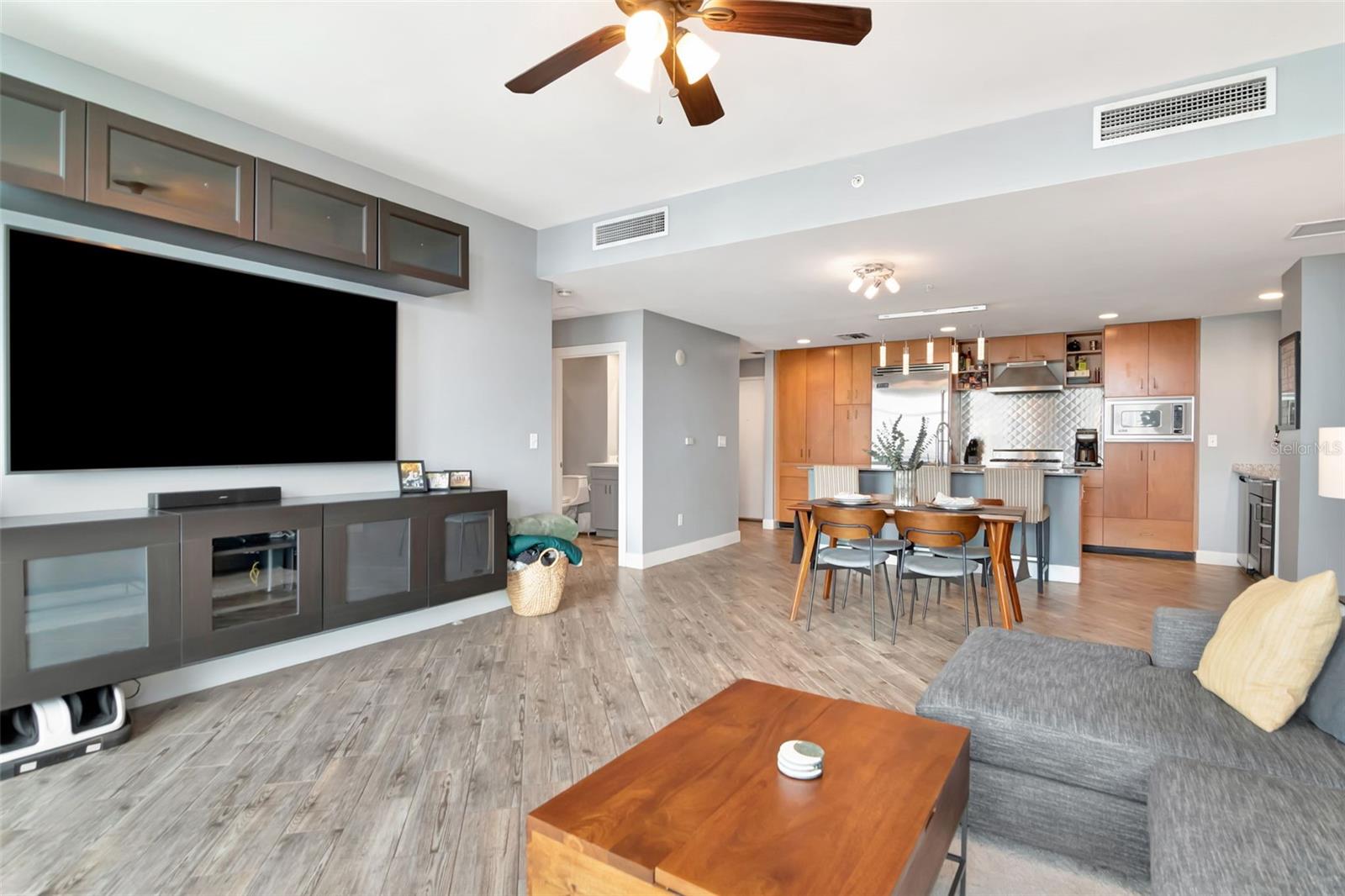1120 E KENNEDY BOULEVARD, #1512, Tampa, FL 33602