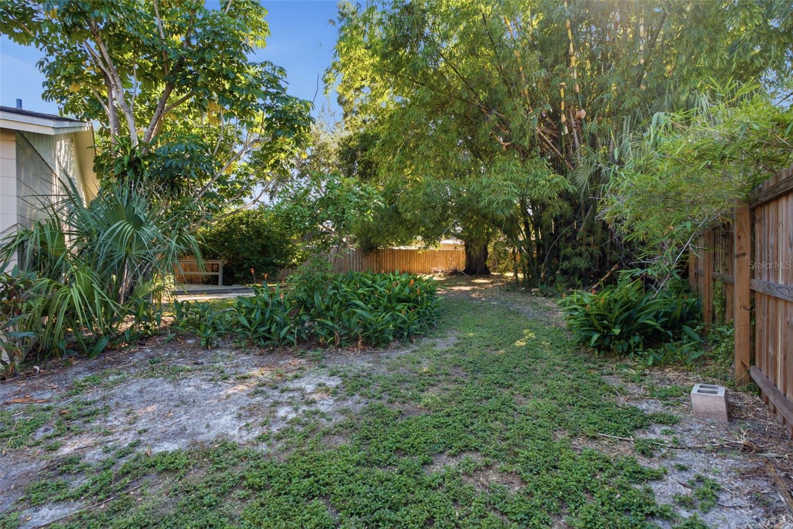 6709 S DAUPHIN AVENUE, Tampa, FL 33611
