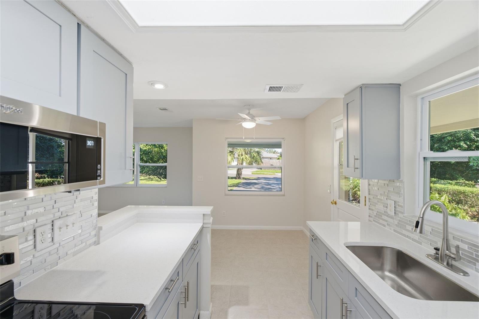 6709 S DAUPHIN AVENUE, Tampa, FL 33611