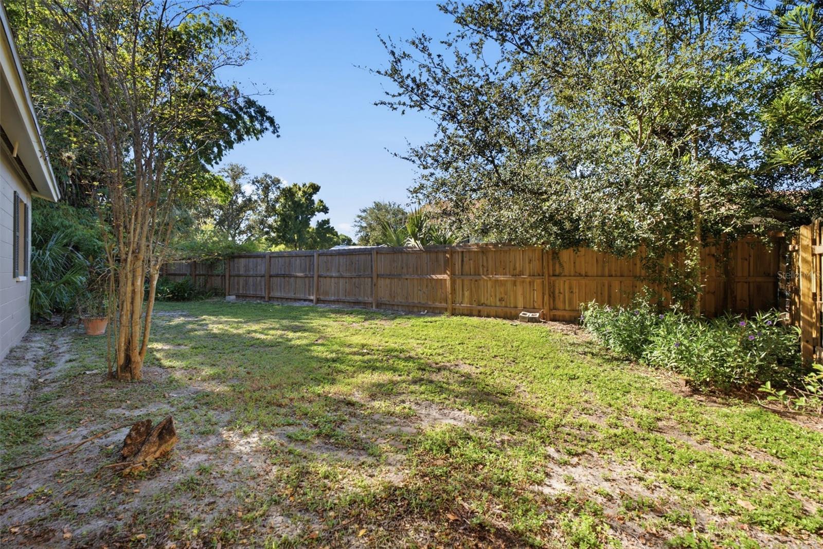 6709 S DAUPHIN AVENUE, Tampa, FL 33611