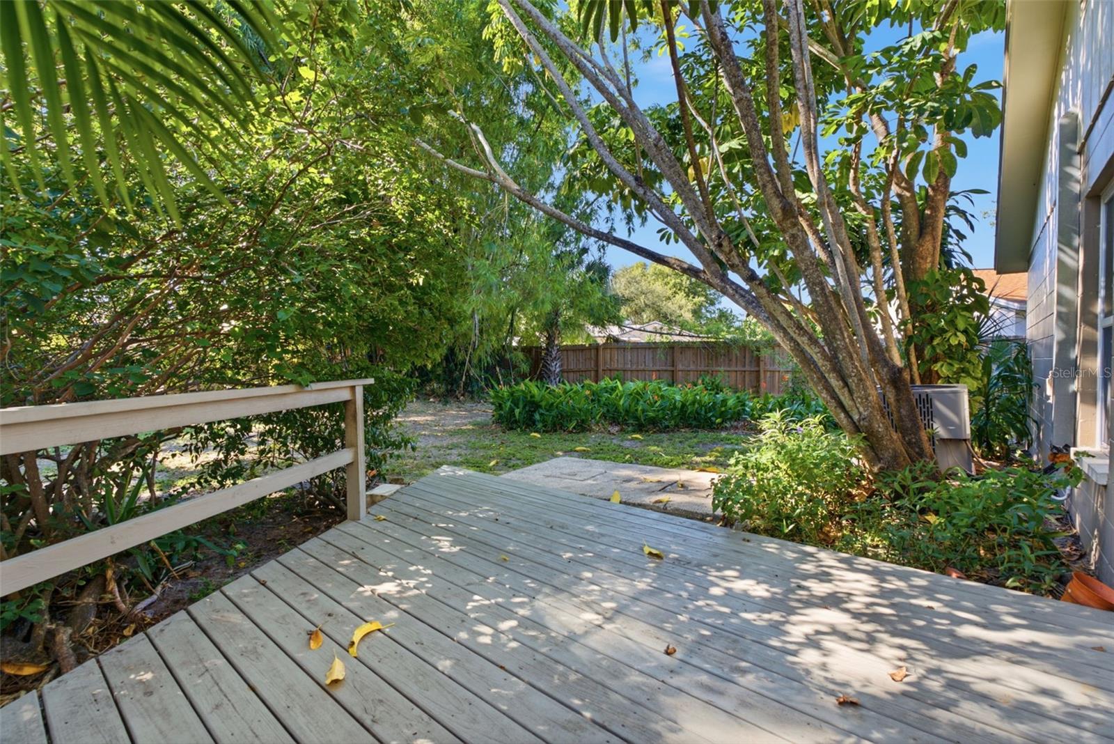 6709 S DAUPHIN AVENUE, Tampa, FL 33611
