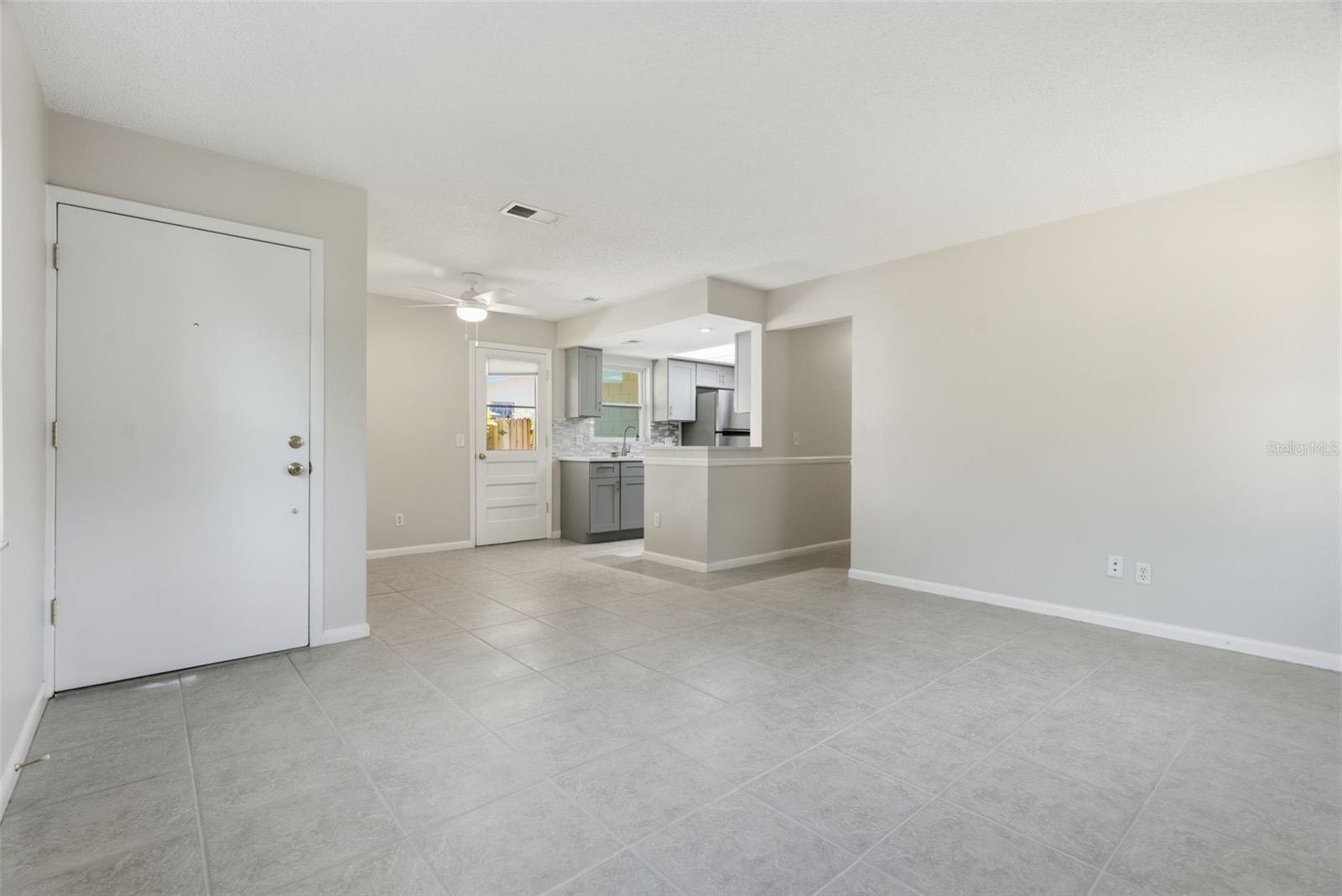 6709 S DAUPHIN AVENUE, Tampa, FL 33611 6709 S DAUPHIN AVENUE, Tampa, FL 33611