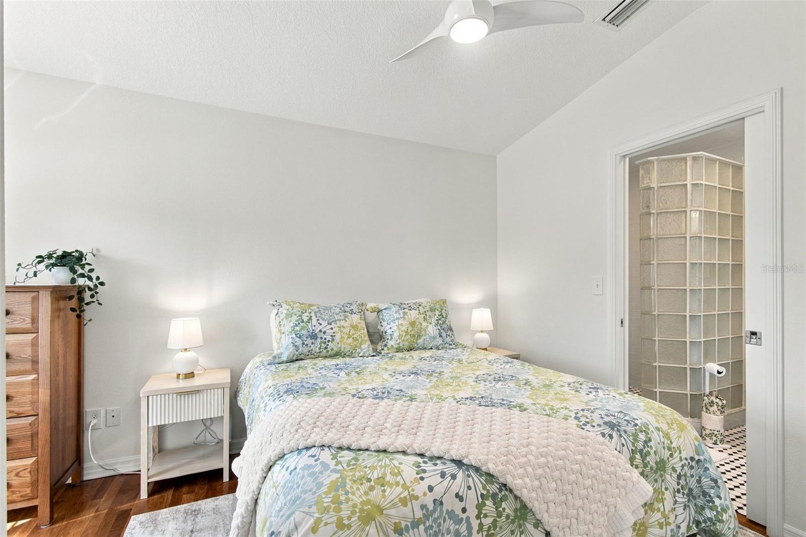 6030 4TH STREET S, St Petersburg, FL 33705