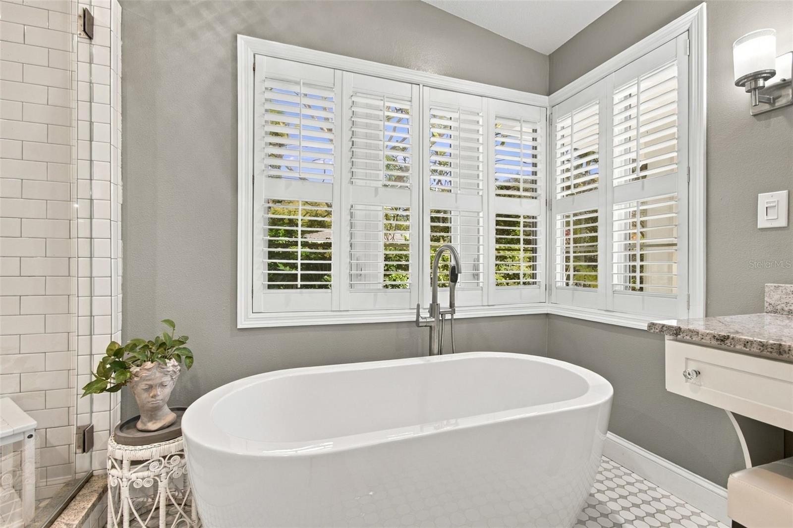 6030 4TH STREET S, St Petersburg, FL 33705