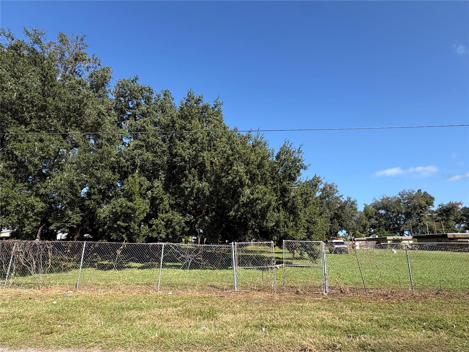 1116 E 142ND AVENUE, Tampa, FL 33613