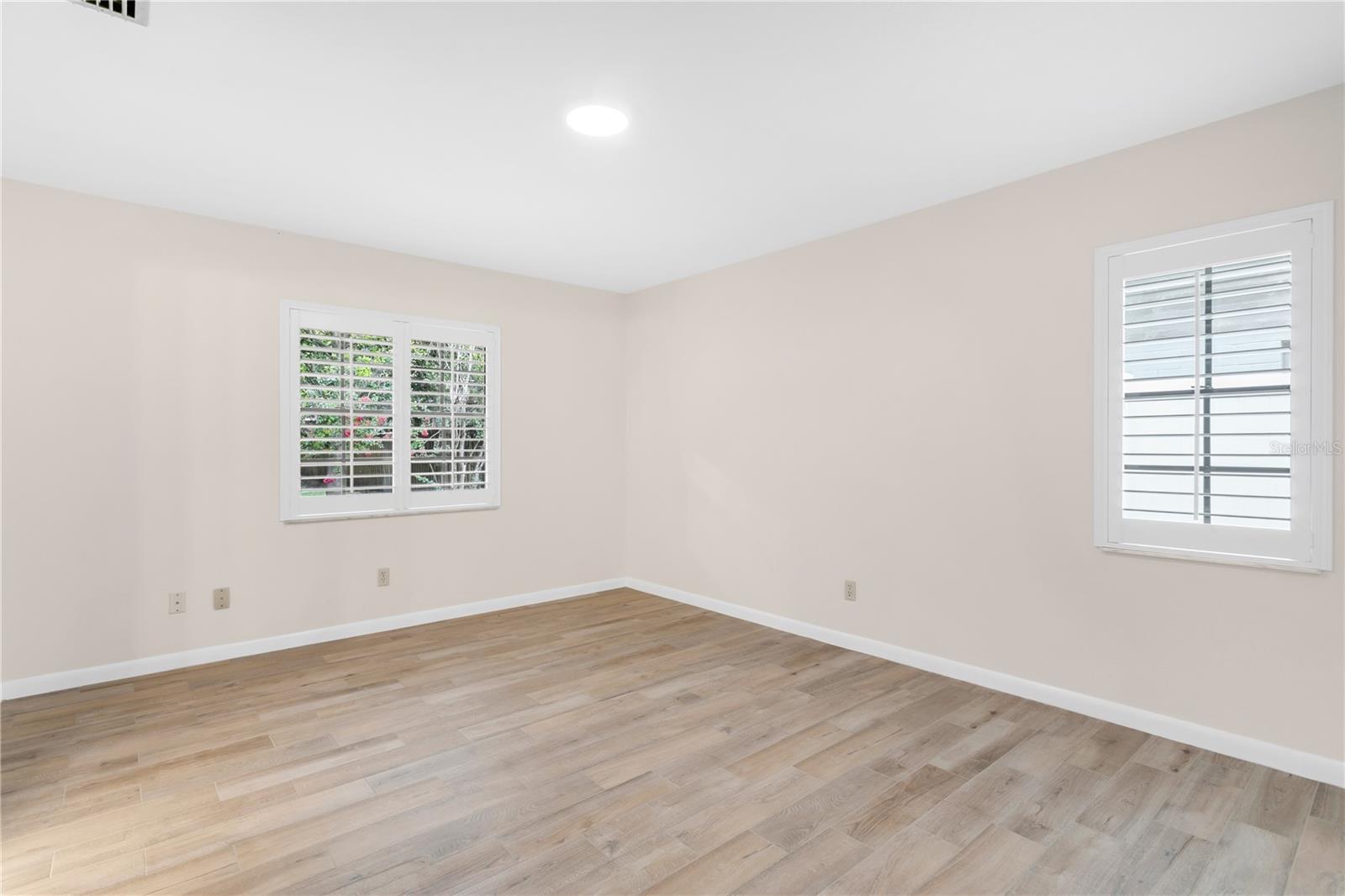 3302 W TAMBAY AVENUE, Tampa, FL 33611