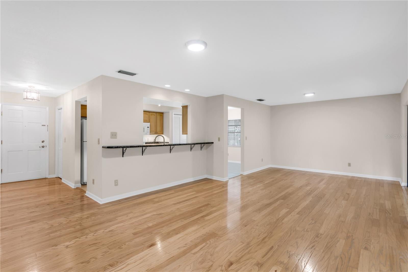 3302 W TAMBAY AVENUE, Tampa, FL 33611