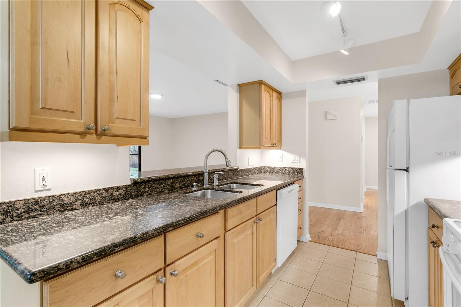 3302 W TAMBAY AVENUE, Tampa, FL 33611