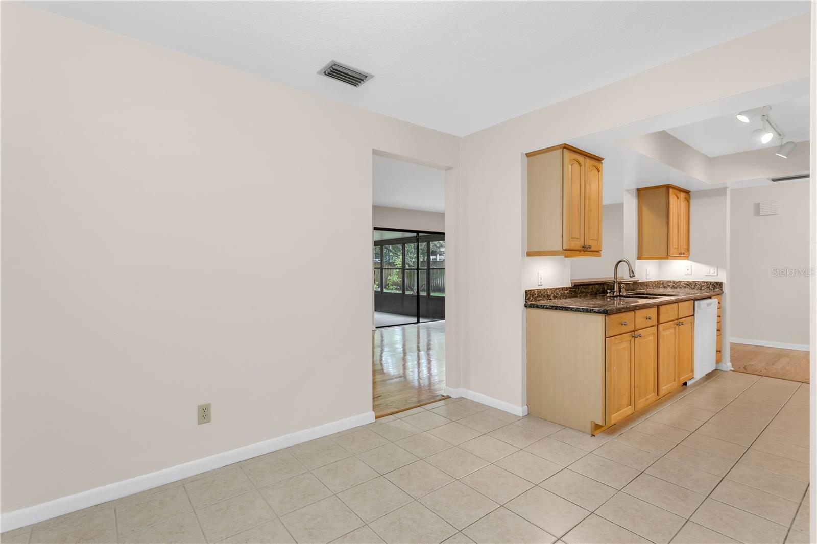 3302 W TAMBAY AVENUE, Tampa, FL 33611