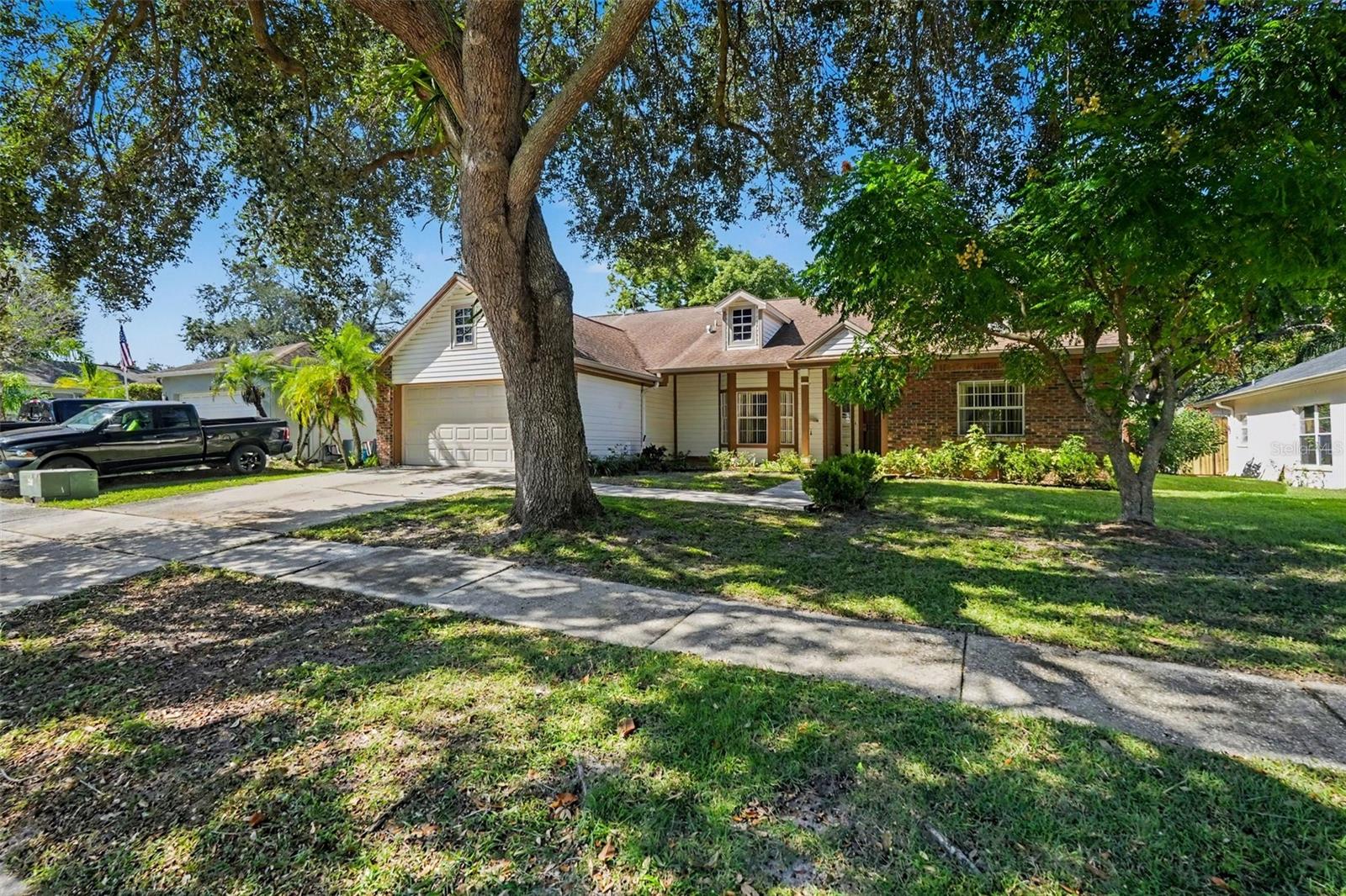 833 GREENBELT CIRCLE, Brandon, FL 33510