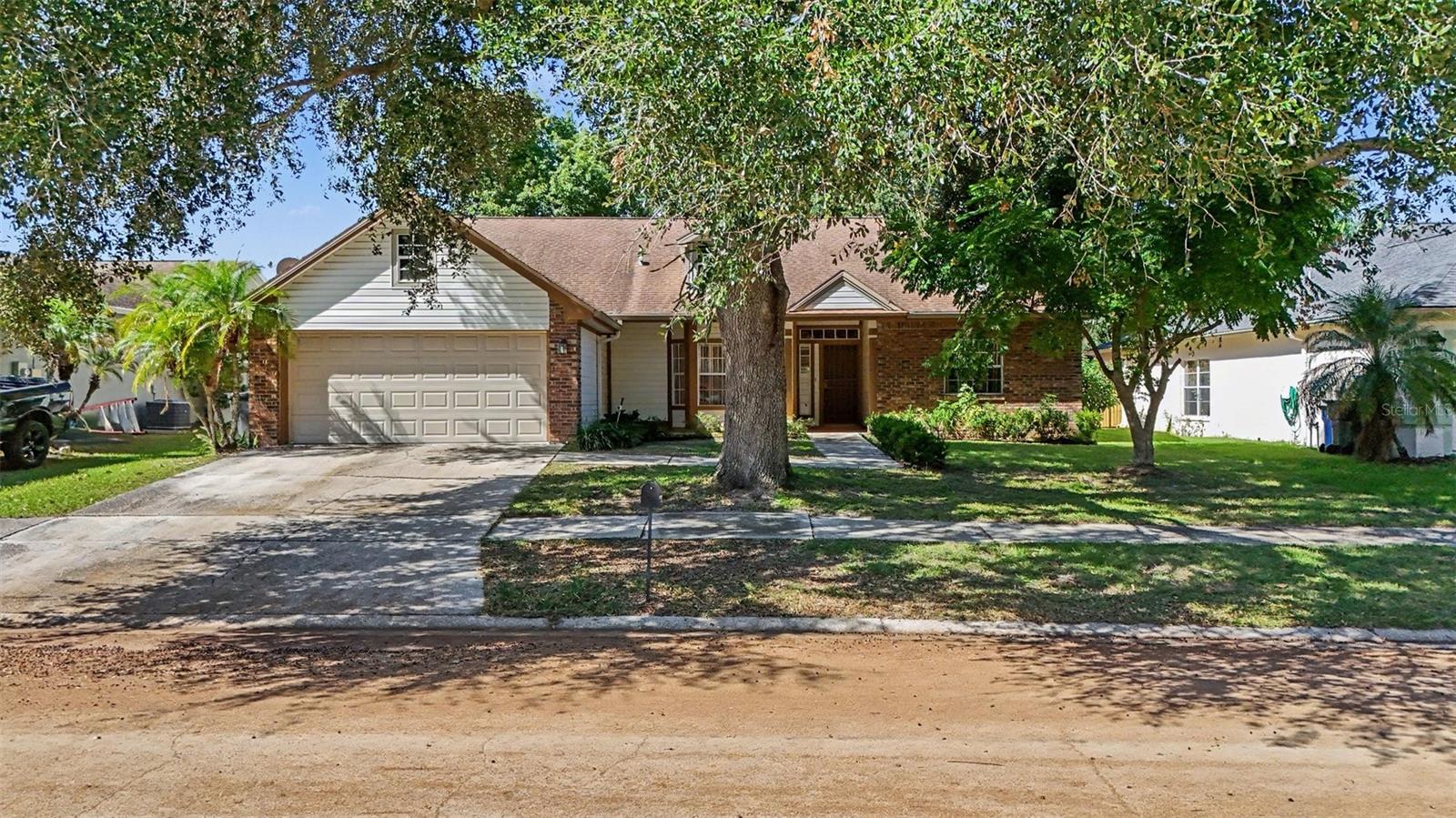833 GREENBELT CIRCLE, Brandon, FL 33510 833 GREENBELT CIRCLE, Brandon, FL 33510