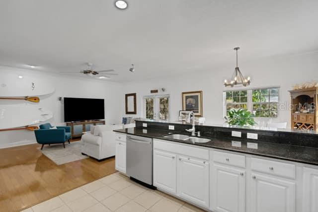 110 RICARDO WAY NE, #8, St Petersburg, FL 33704