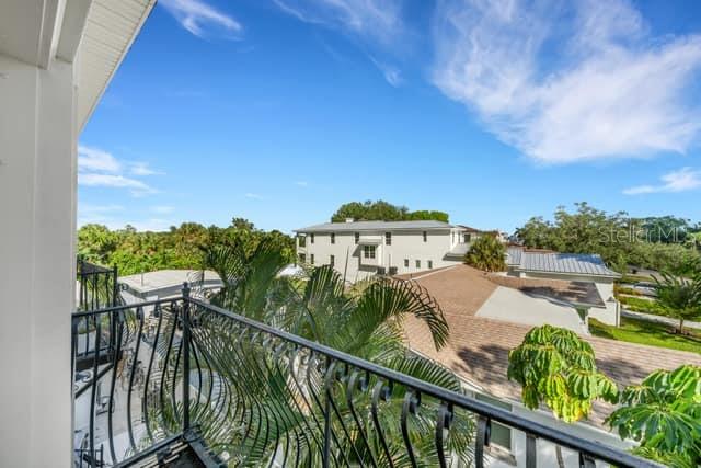 110 RICARDO WAY NE, #8, St Petersburg, FL 33704