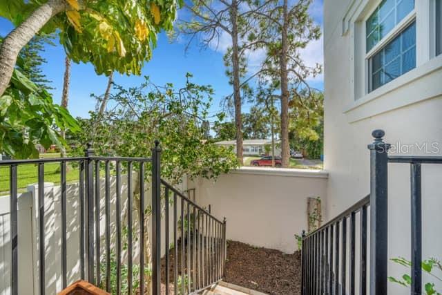 110 RICARDO WAY NE, #8, St Petersburg, FL 33704
