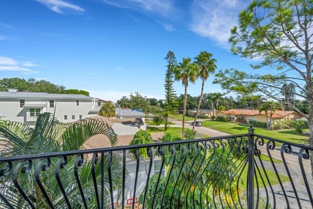 110 RICARDO WAY NE, #8, St Petersburg, FL 33704