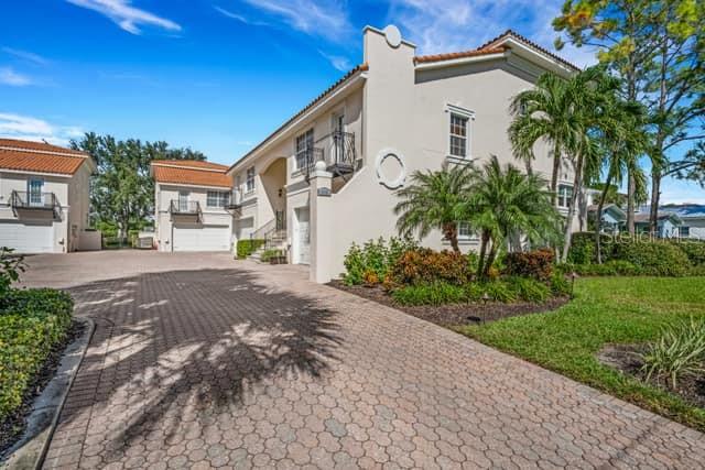 110 RICARDO WAY NE, #8, St Petersburg, FL 33704