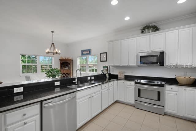 110 RICARDO WAY NE, #8, St Petersburg, FL 33704