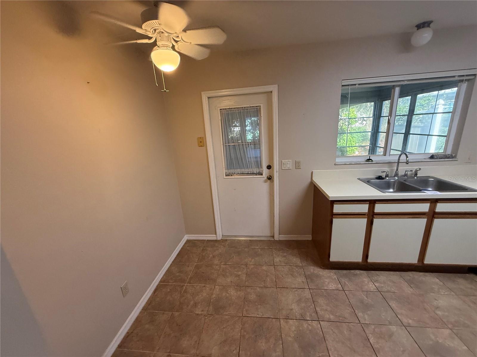 7053 FLORA WAY, Lake Wales, FL 33898