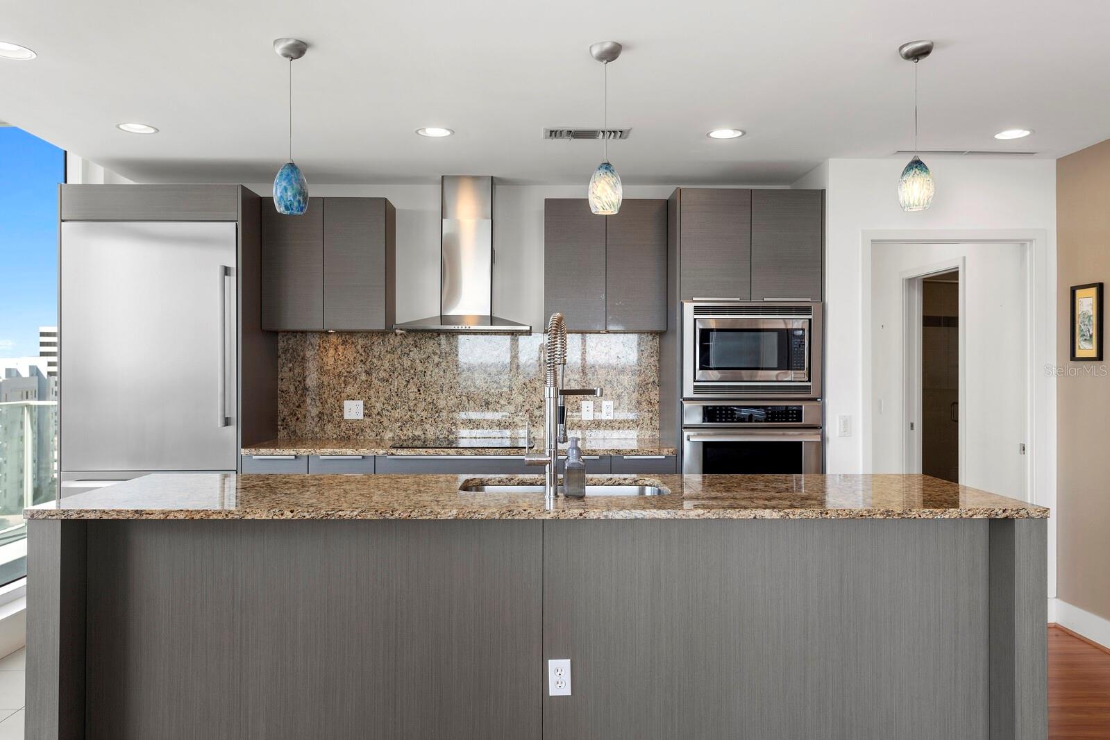 175 1ST STREET S, #1803, St Petersburg, FL 33701