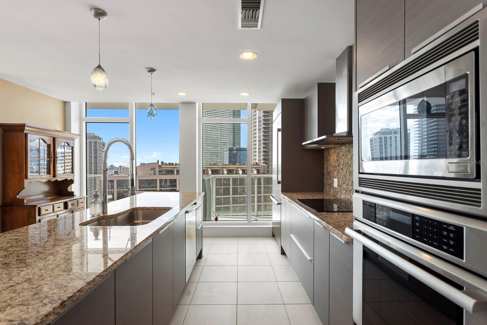175 1ST STREET S, #1803, St Petersburg, FL 33701