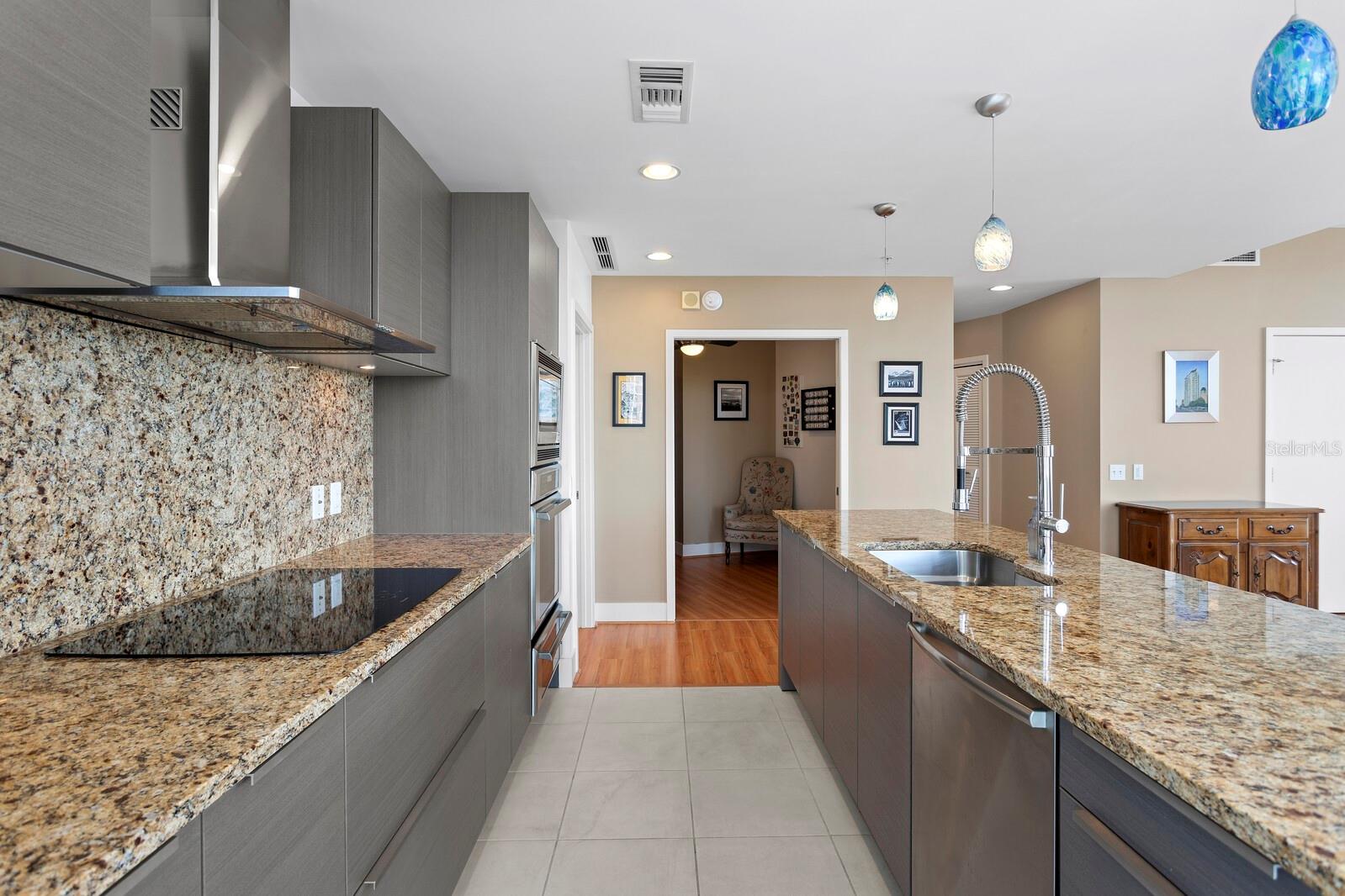 175 1ST STREET S, #1803, St Petersburg, FL 33701