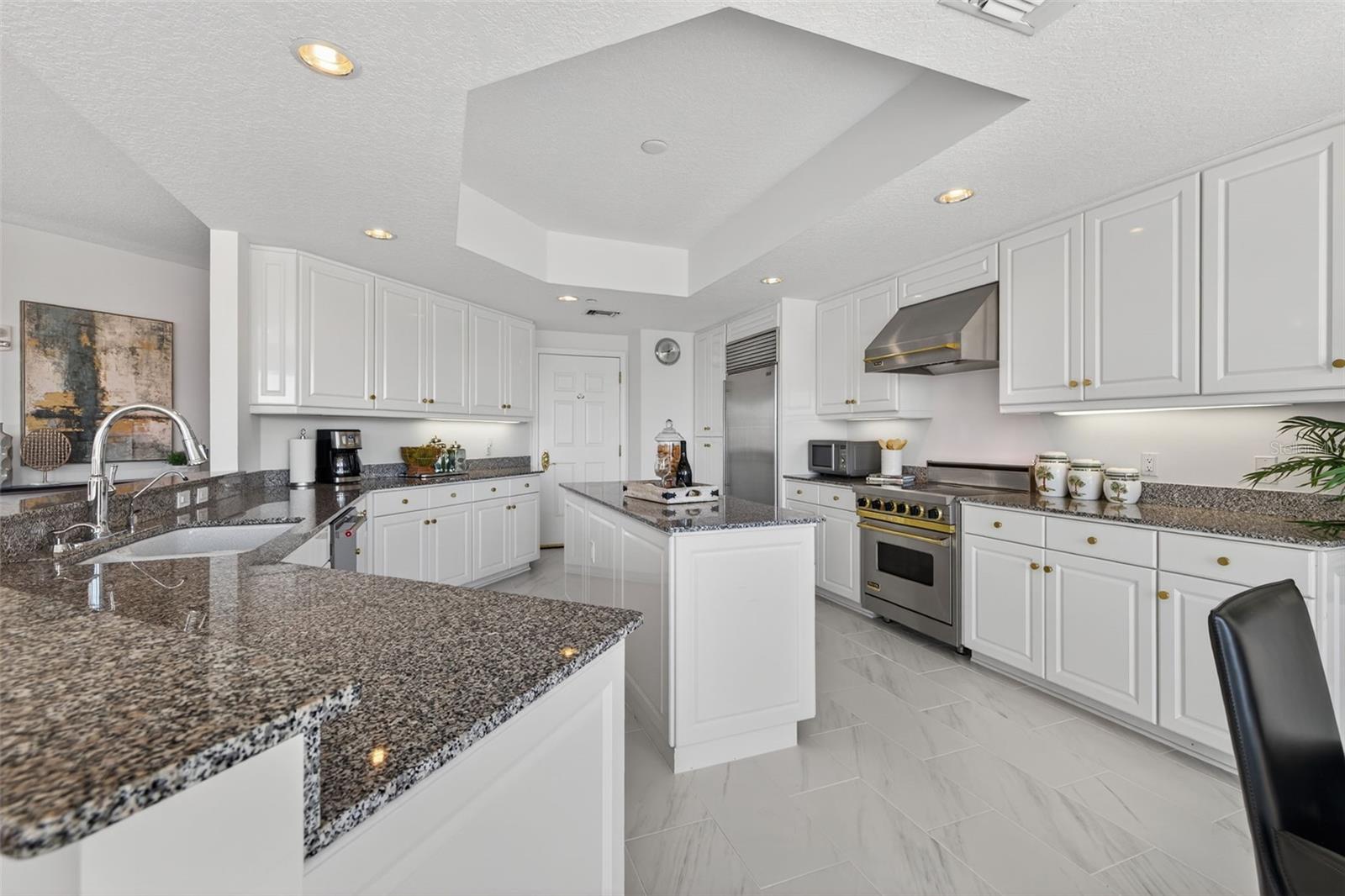 555 5TH AVENUE NE, #332, St Petersburg, FL 33701