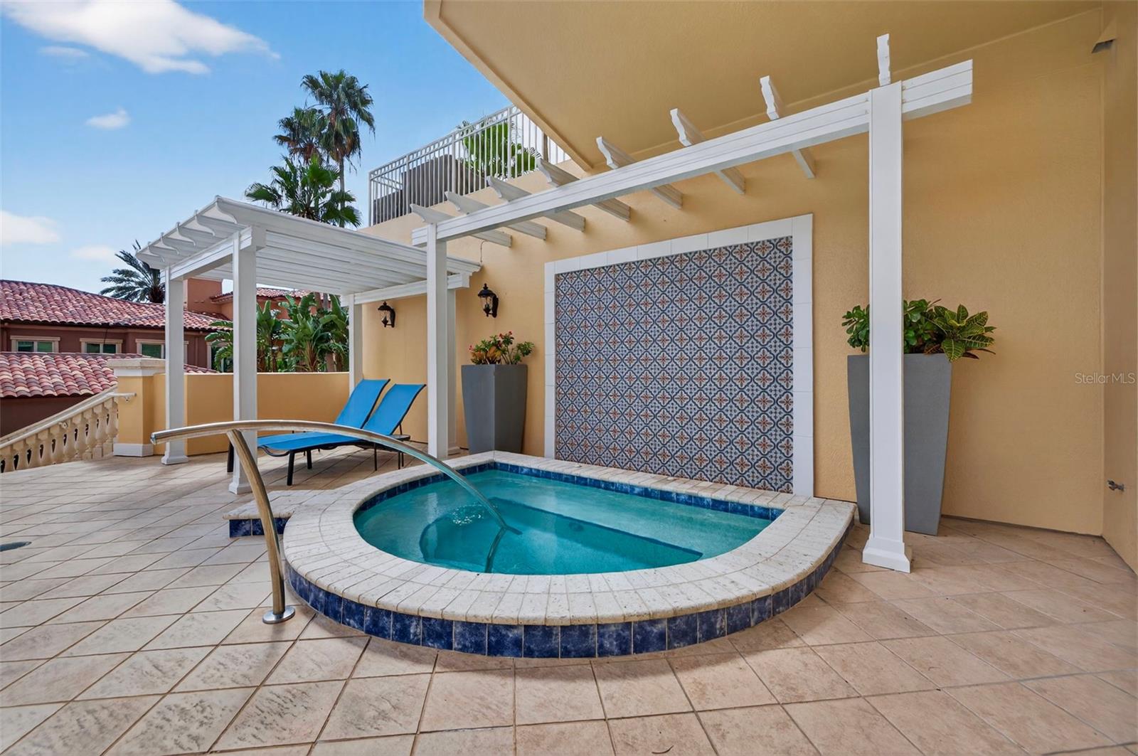 555 5TH AVENUE NE, #332, St Petersburg, FL 33701